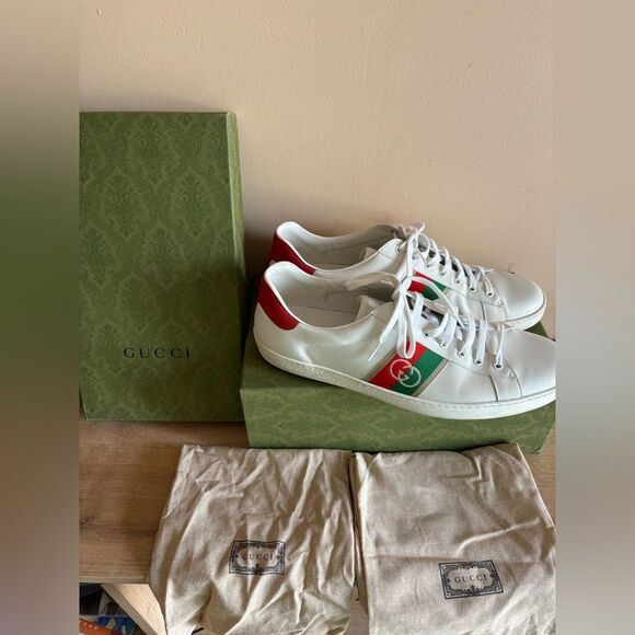 Gucci classic sneakers leather upper, rubber sole, size 15 Gucci,fits size 15US - Picture 1 of 6